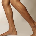 below the knee image of a man with small calf muscles