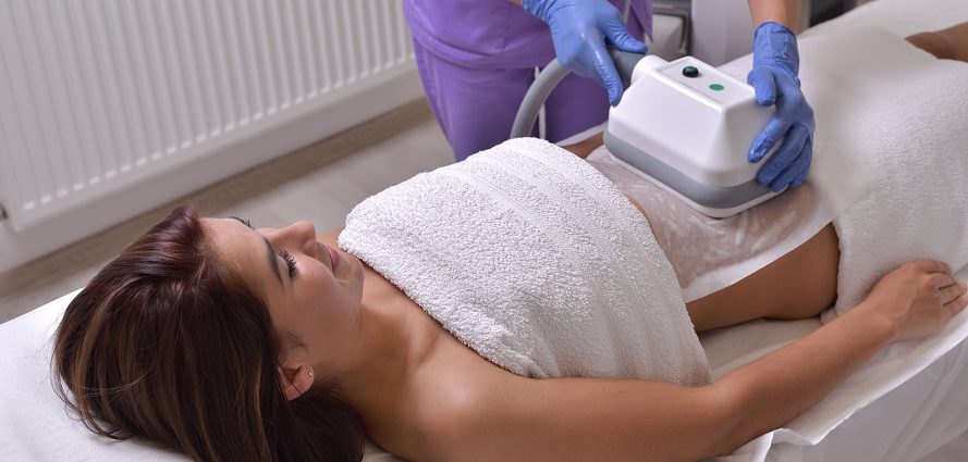 patient receiving coolsculpting treatment